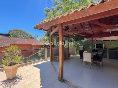 Casa à venda com 178m², 4 quartos, 4 suítes, 4 vagas no bairro Centro em Florianópolis - Foto 8
