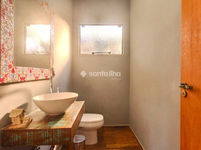 Casa à venda com 500m², 4 quartos, 1 suíte, 4 vagas no bairro Pântano do Sul em Florianópolis - Foto 12