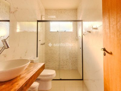 Casa à venda com 500m², 4 quartos, 1 suíte, 4 vagas no bairro Pântano do Sul em Florianópolis - Foto 17