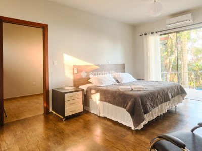 Casa à venda com 500m², 4 quartos, 1 suíte, 4 vagas no bairro Pântano do Sul em Florianópolis - Foto 13
