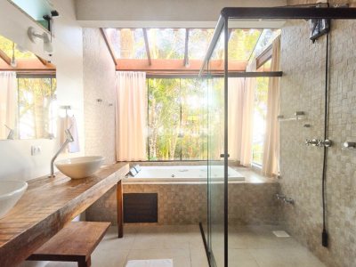 Casa à venda com 500m², 4 quartos, 1 suíte, 4 vagas no bairro Pântano do Sul em Florianópolis - Foto 14