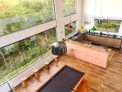 Casa à venda com 500m², 4 quartos, 1 suíte, 4 vagas no bairro Pântano do Sul em Florianópolis - Foto 7
