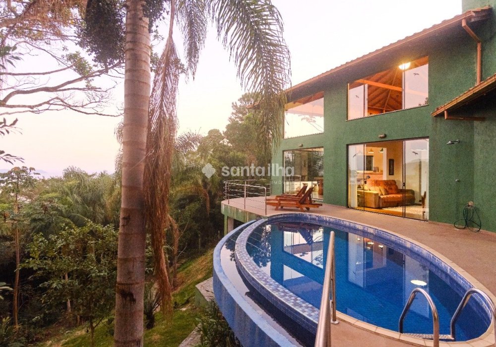 Casa à venda com 500m², 4 quartos, 1 suíte, 4 vagas no bairro Pântano do Sul em Florianópolis - Foto 1
