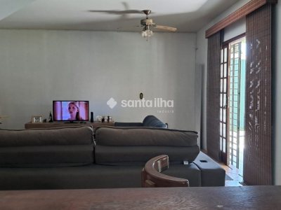 Casa à venda com 195m², 3 quartos, 1 suíte, 3 vagas no bairro Morro das Pedras em Florianópolis - Foto 7