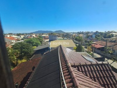 Casa à venda com 195m², 3 quartos, 1 suíte, 3 vagas no bairro Morro das Pedras em Florianópolis - Foto 23