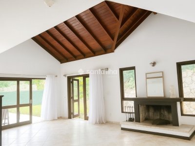 Casa em Condomínio à venda com 311m², 4 quartos, 4 suítes, 2 vagas no bairro Rio Tavares em Florianópolis - Foto 9