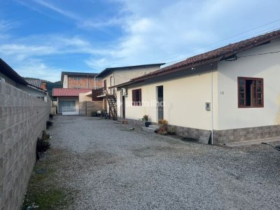 Casa à venda com 226m², 7 quartos, 7 vagas no bairro Campeche Central em Florianópolis - Foto 21