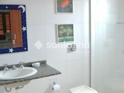 Casa à venda com 200m², 4 quartos, 2 suítes, 1 vaga no bairro Campeche em Florianópolis - Foto 90