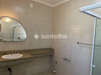 Casa à venda com 189m², 6 quartos, 1 suíte, 4 vagas no bairro Campeche em Florianópolis - Foto 23