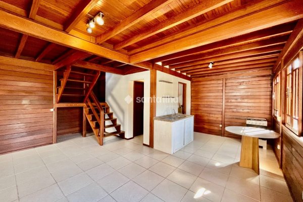 Casa para alugar com 100m², 3 quartos, 1 suíte, 1 vaga no bairro Campeche em Florianópolis