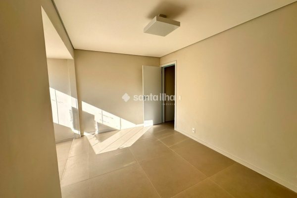 Apartamento à venda com 60m², 2 quartos, 1 vaga no bairro Centro em Florianópolis