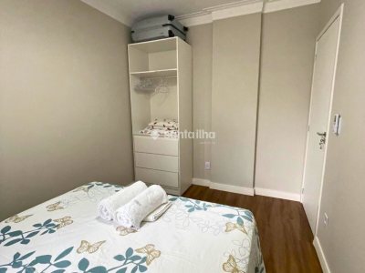 Apartamento à venda com 77m², 2 quartos, 1 suíte, 1 vaga no bairro Agronômica em Florianópolis - Foto 14