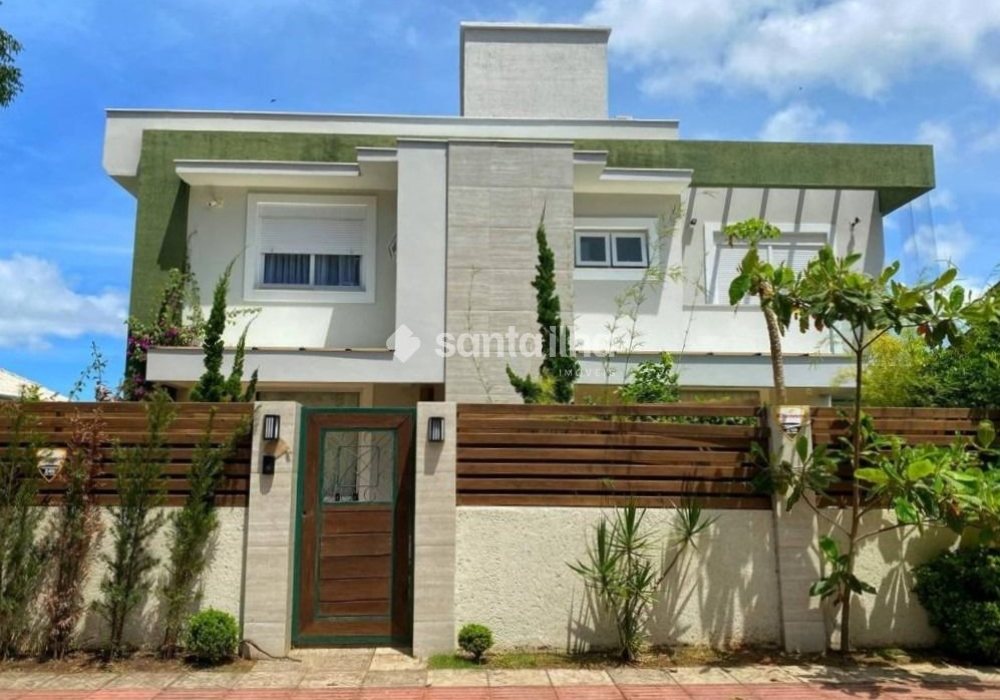 Casa à venda com 260m², 3 quartos, 3 suítes, 2 vagas no bairro Lagoa da Conceição em Florianópolis - Foto 1