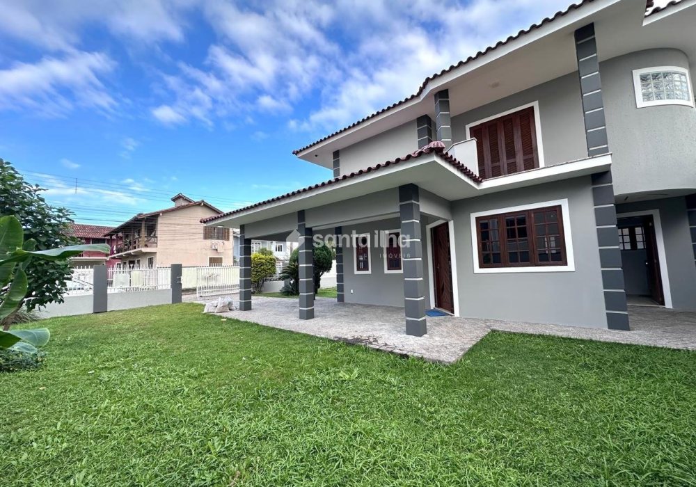 Casa à venda com 206m², 2 quartos, 1 suíte, 3 vagas no bairro Campeche em Florianópolis - Foto 1