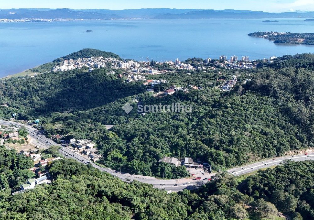 Terreno à venda com 1.646m² no bairro João Paulo em Florianópolis - Foto 1