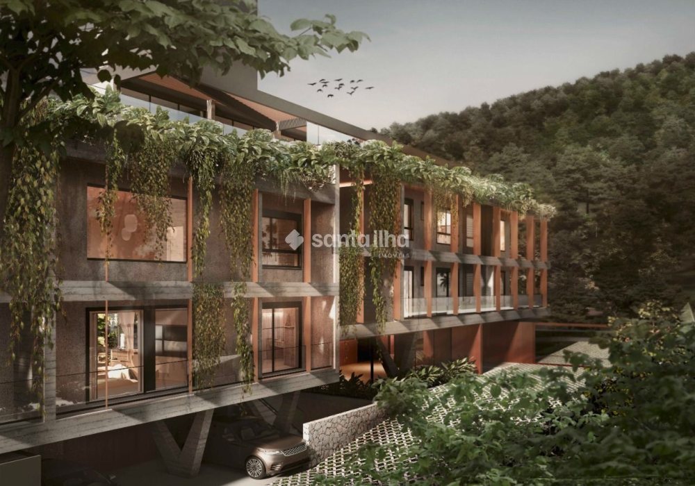 Casa à venda com 257m², 3 quartos, 3 suítes, 1 vaga no bairro Lagoa da Conceição em Florianópolis - Foto 1