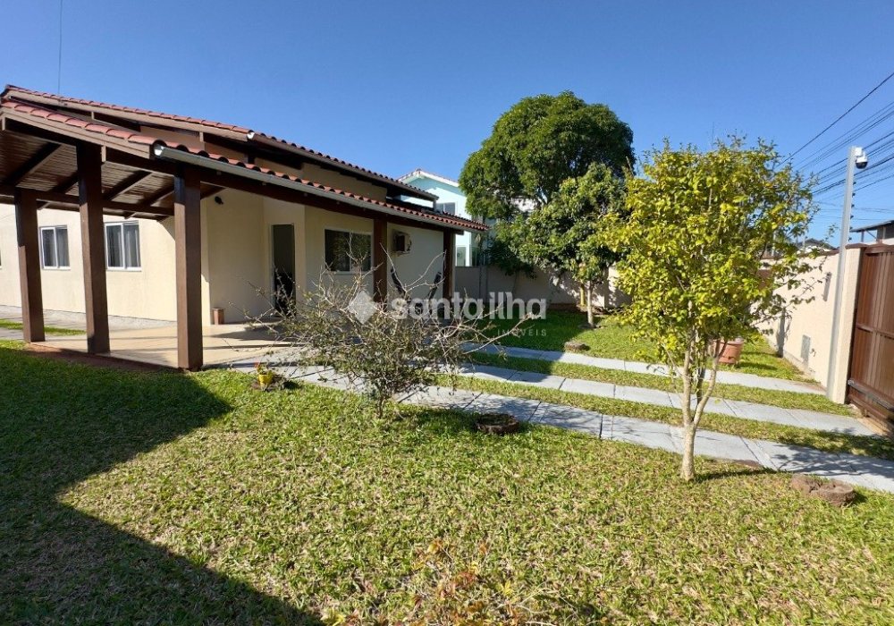 Casa à venda com 214m², 3 quartos, 1 suíte, 5 vagas no bairro Campeche em Florianópolis - Foto 1