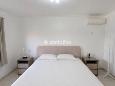 Casa à venda com 214m², 3 quartos, 1 suíte, 5 vagas no bairro Campeche em Florianópolis - Foto 11