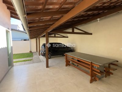 Casa à venda com 214m², 3 quartos, 1 suíte, 5 vagas no bairro Campeche em Florianópolis - Foto 14