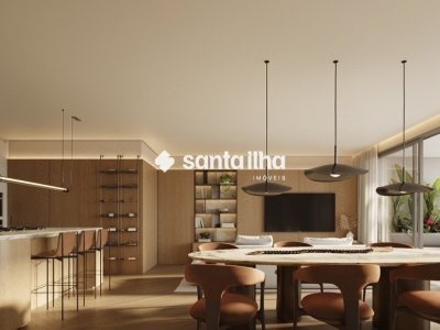 Apartamento à venda com 146m², 3 quartos, 1 suíte, 1 vaga no bairro Centro em Florianópolis - Foto 2