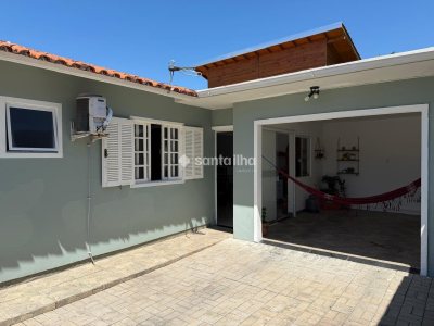 Casa à venda com 116m², 2 quartos, 4 vagas no bairro Campeche em Florianopolis - Foto 4