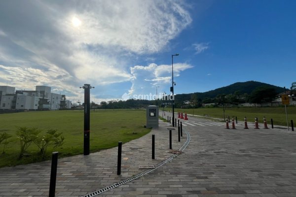 Terreno à venda com 362m² no bairro Campeche em Florianopolis