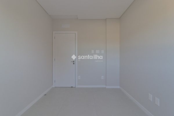Cobertura à venda com 107m², 3 quartos, 2 suítes, 2 vagas no bairro Trindade em Florianópolis