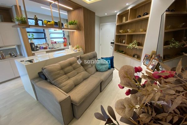 Apartamento à venda com 67m², 2 quartos, 1 suíte, 1 vaga no bairro João Paulo em Florianópolis