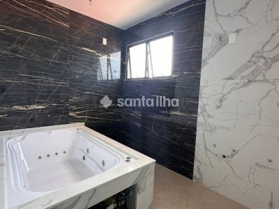Casa à venda com 192m², 4 quartos, 3 suítes, 2 vagas no bairro Lagoa da Conceição em Florianópolis - Foto 13