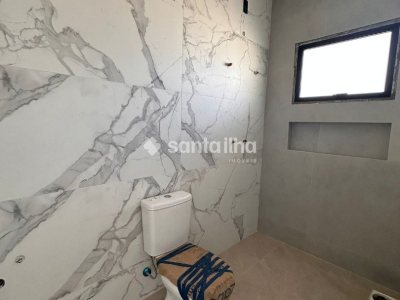 Casa à venda com 192m², 4 quartos, 3 suítes, 2 vagas no bairro Lagoa da Conceição em Florianópolis - Foto 14