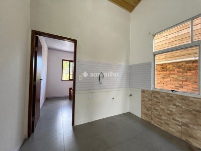 Casa para alugar com 100m², 3 quartos, 2 vagas no bairro Campeche em Florianópolis - Foto 4