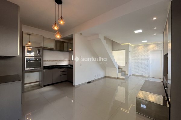 Casa à venda com 123m², 3 quartos, 1 suíte, 2 vagas no bairro Ribeirão da Ilha em Florianópolis
