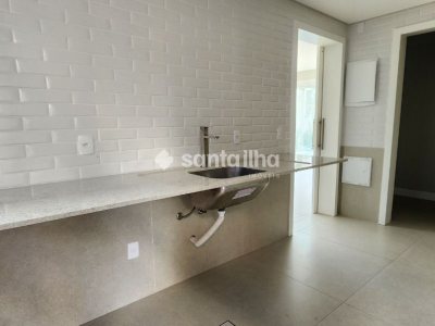 Casa à venda com 365m², 4 quartos, 4 suítes, 4 vagas no bairro Lagoa da Conceição em Florianópolis - Foto 18