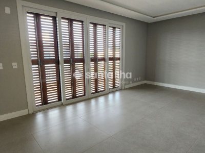 Casa à venda com 365m², 4 quartos, 4 suítes, 4 vagas no bairro Lagoa da Conceição em Florianópolis - Foto 25
