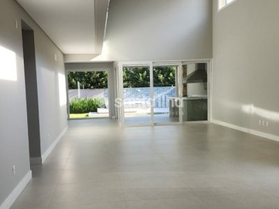 Casa à venda com 365m², 4 quartos, 4 suítes, 4 vagas no bairro Lagoa da Conceição em Florianópolis - Foto 7