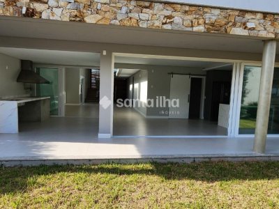 Casa à venda com 365m², 4 quartos, 4 suítes, 4 vagas no bairro Lagoa da Conceição em Florianópolis - Foto 5