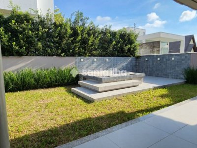 Casa à venda com 365m², 4 quartos, 4 suítes, 4 vagas no bairro Lagoa da Conceição em Florianópolis - Foto 17