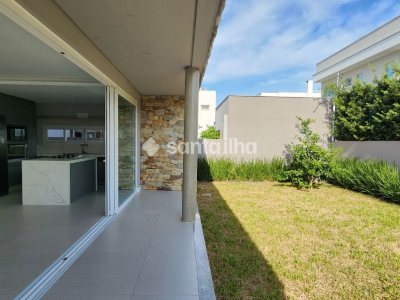 Casa à venda com 365m², 4 quartos, 4 suítes, 4 vagas no bairro Lagoa da Conceição em Florianópolis - Foto 16