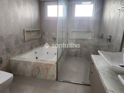 Casa à venda com 365m², 4 quartos, 4 suítes, 4 vagas no bairro Lagoa da Conceição em Florianópolis - Foto 27