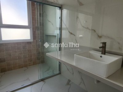 Casa à venda com 365m², 4 quartos, 4 suítes, 4 vagas no bairro Lagoa da Conceição em Florianópolis - Foto 34