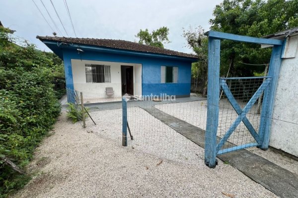 Terreno à venda com 4.215m² no bairro Ribeirão da Ilha em Florianópolis