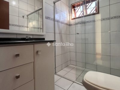Casa para alugar ou comprar com 250m², 3 quartos, 1 suíte, 3 vagas no bairro Campeche em Florianópolis - Foto 32