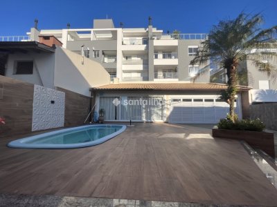 Casa para alugar ou comprar com 250m², 3 quartos, 1 suíte, 3 vagas no bairro Campeche em Florianópolis - Foto 2