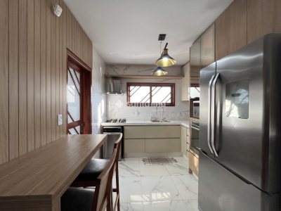 Casa para alugar ou comprar com 250m², 3 quartos, 1 suíte, 3 vagas no bairro Campeche em Florianópolis - Foto 10