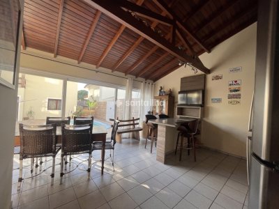 Casa para alugar ou comprar com 250m², 3 quartos, 1 suíte, 3 vagas no bairro Campeche em Florianópolis - Foto 17