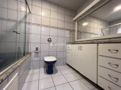 Casa para alugar ou comprar com 250m², 3 quartos, 1 suíte, 3 vagas no bairro Campeche em Florianópolis - Foto 26