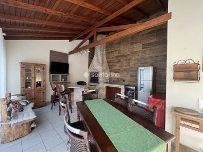 Casa para alugar ou comprar com 250m², 3 quartos, 1 suíte, 3 vagas no bairro Campeche em Florianópolis - Foto 14