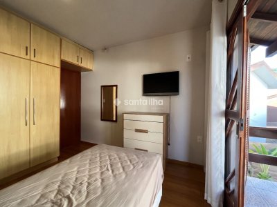 Casa para alugar ou comprar com 250m², 3 quartos, 1 suíte, 3 vagas no bairro Campeche em Florianópolis - Foto 35