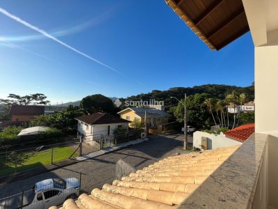 Casa para alugar ou comprar com 250m², 3 quartos, 1 suíte, 3 vagas no bairro Campeche em Florianópolis - Foto 28