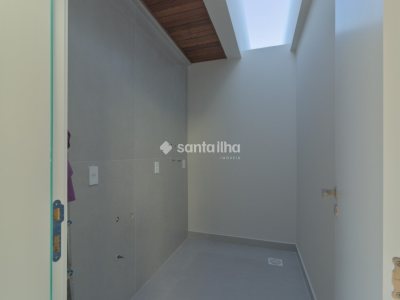 Casa em Condomínio à venda com 281m², 3 quartos, 3 suítes, 6 vagas no bairro Rio Tavares em Florianópolis - Foto 19